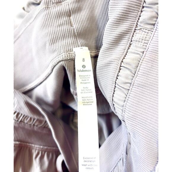 Lululemon Dance Studio Crop Unlined 25 in Dusky Lavender - Picture 9 of 9